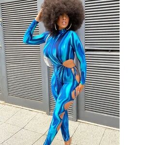 FASHION NOVA LUCID DREAMS CUTOUT JUMPSUIT COBALT BLUE & BLACK LONG SLEEVE SIZE L